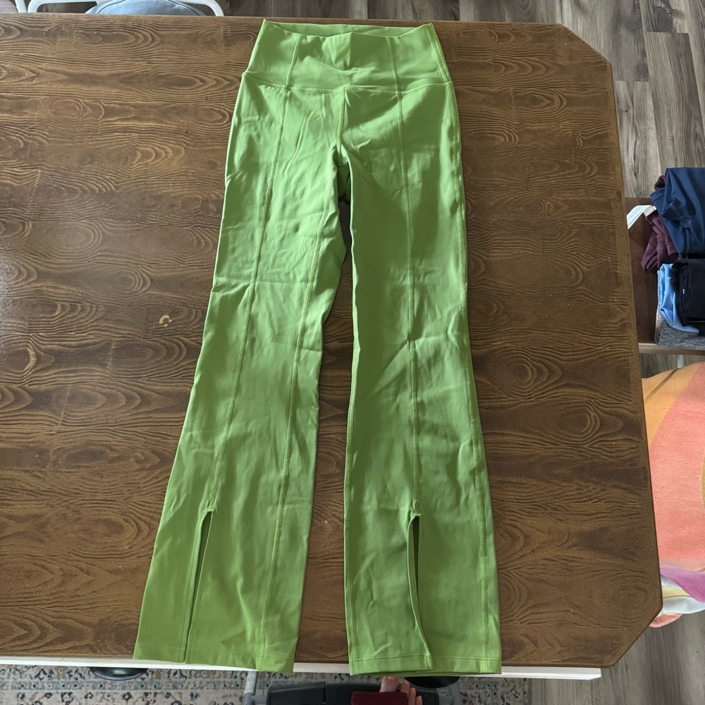 Saltum Sports 7/8 High Waist Bell Bottom Legging - Green
